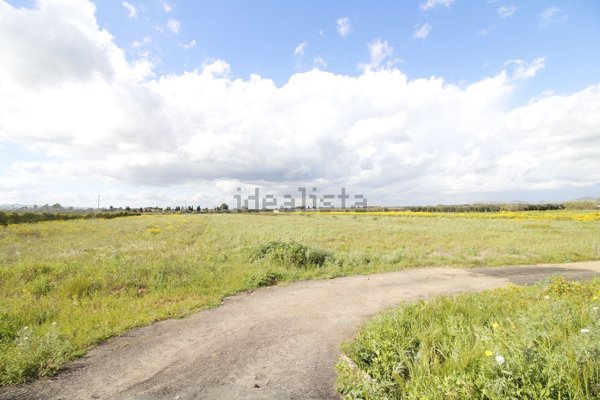 terreno edificabile in vendita ad Assemini