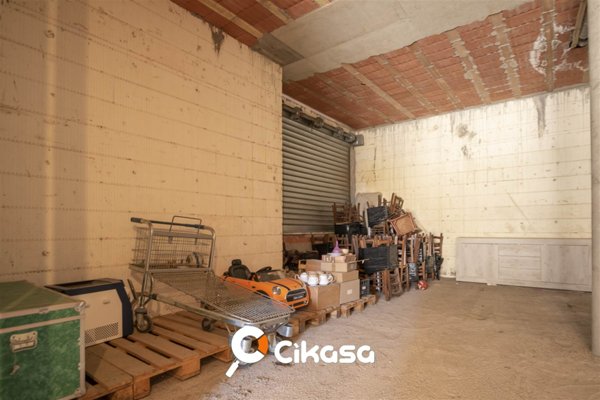 negozio in vendita ad Assemini