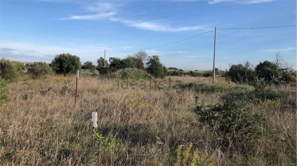 terreno edificabile in vendita ad Assemini