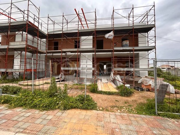 casa indipendente in vendita ad Assemini