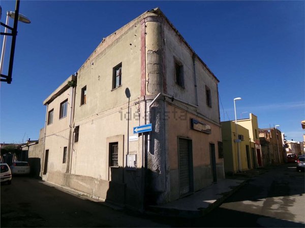 casa indipendente in vendita ad Assemini