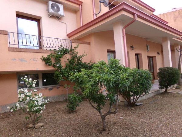 casa indipendente in vendita ad Assemini