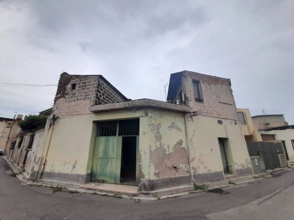 casa indipendente in vendita ad Assemini