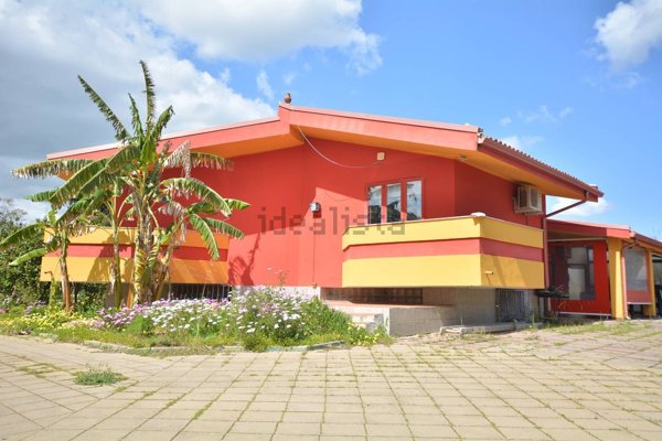 casa indipendente in vendita ad Assemini