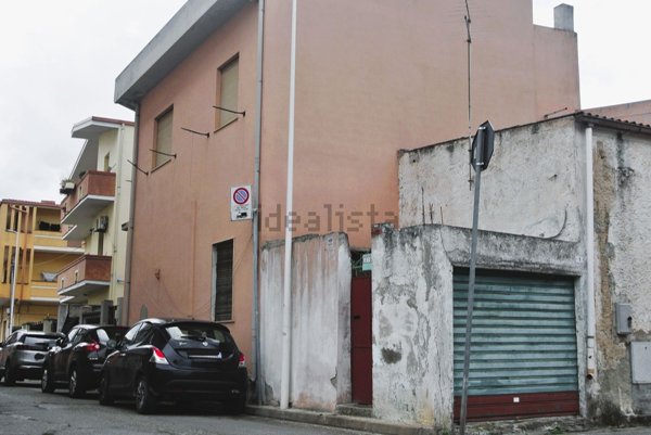 casa indipendente in vendita ad Assemini