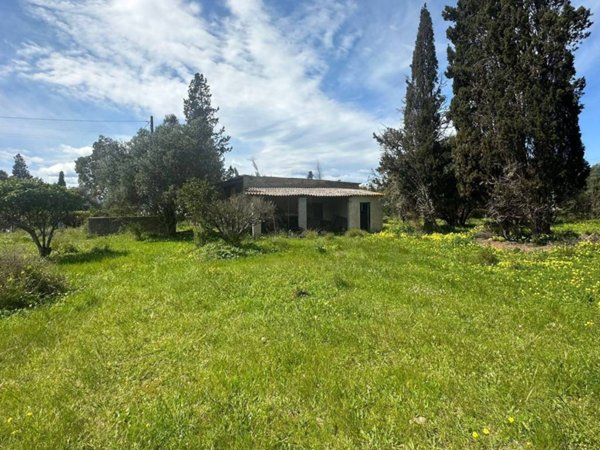 casa indipendente in vendita ad Assemini