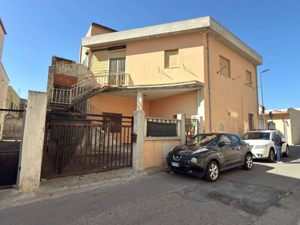 appartamento in vendita ad Assemini