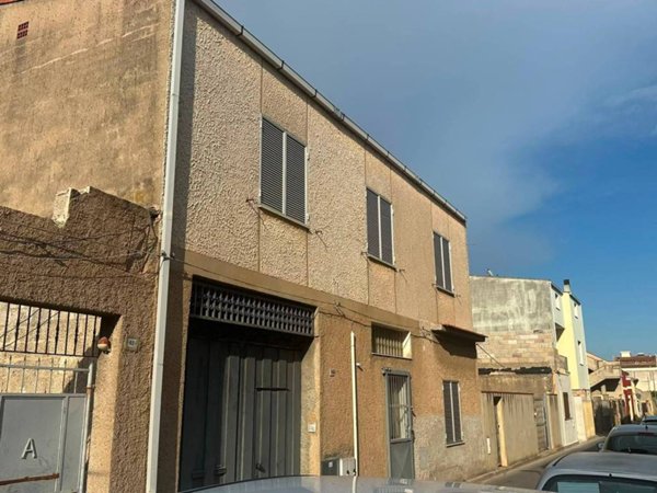 casa indipendente in vendita ad Assemini in zona Sant'Andrea