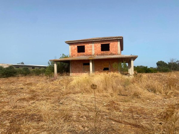 terreno in vendita ad Assemini in zona Sant'Andrea