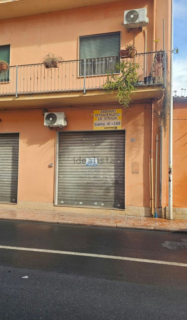 locale commerciale in vendita ad Assemini