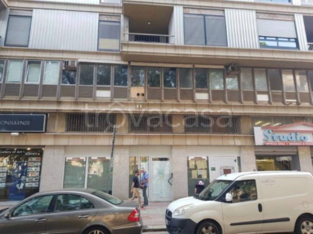 ufficio in vendita a Cagliari in zona Tribunale