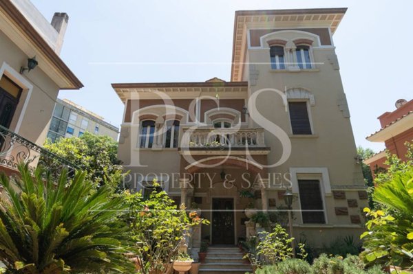 casa indipendente in vendita a Cagliari in zona Stampace/Punici