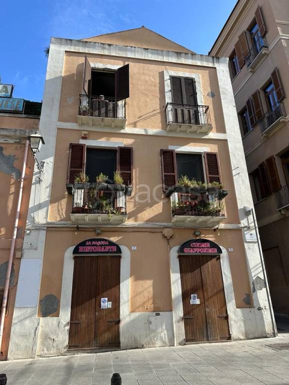 appartamento in vendita a Cagliari in zona Marina