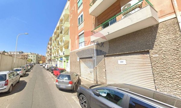 negozio in vendita a Cagliari in zona Is Mirrionis/San Michele