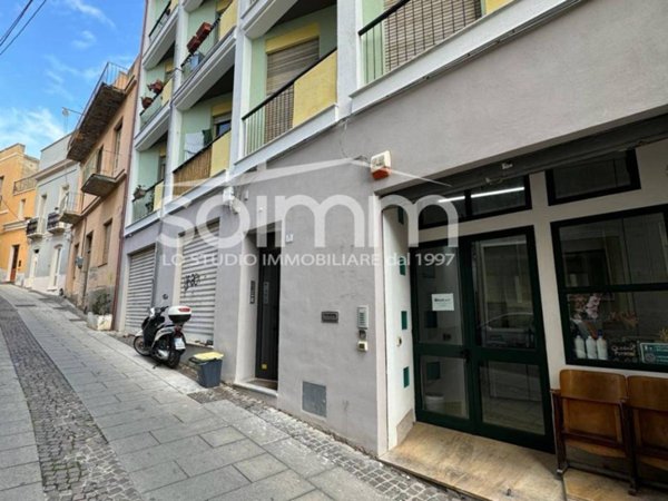 appartamento in vendita a Cagliari in zona Villanova