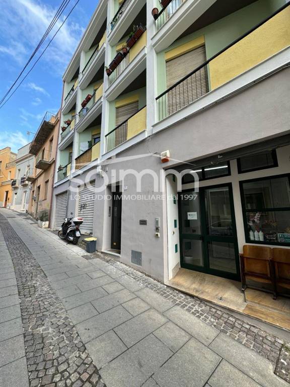 appartamento in vendita a Cagliari in zona Villanova
