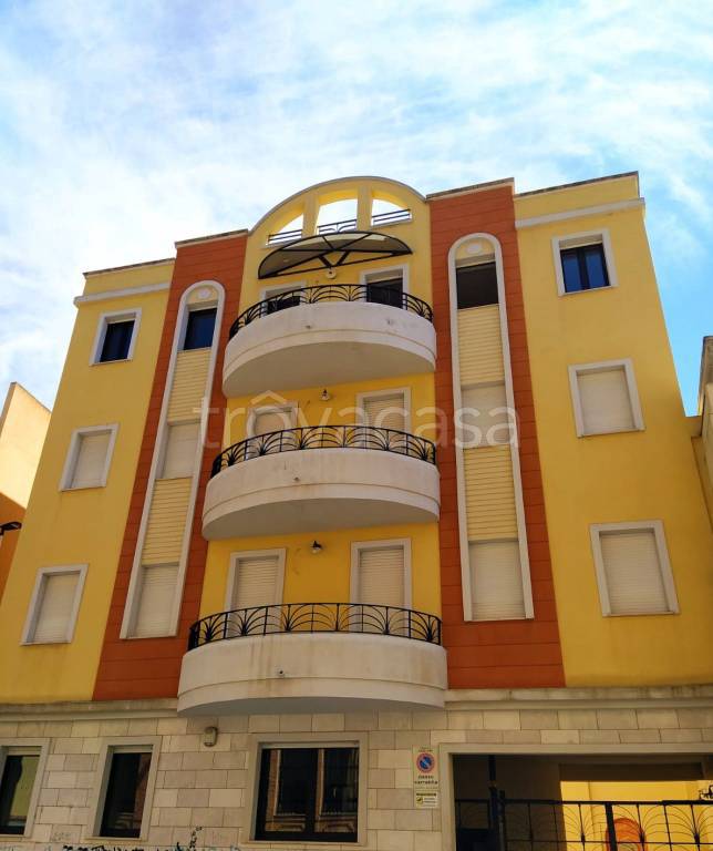 appartamento in vendita a Cagliari in zona Villanova