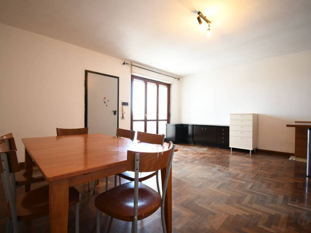 appartamento in vendita a Cagliari in zona Pirri