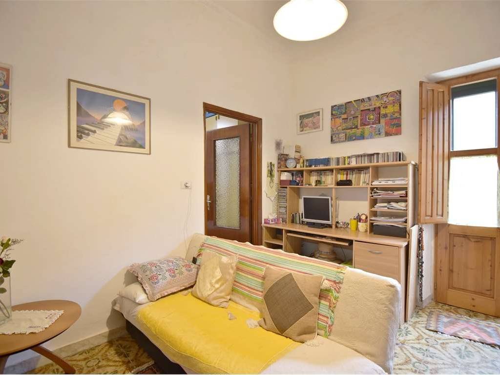 appartamento in vendita a Cagliari in zona Pirri
