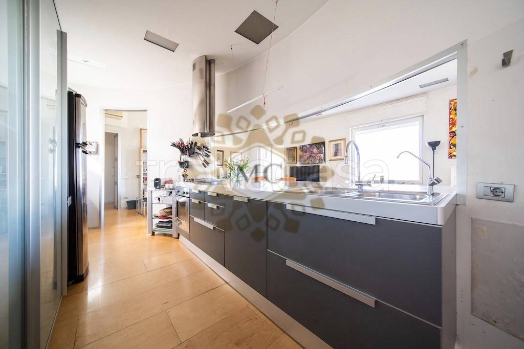 appartamento in vendita a Cagliari in zona Villanova