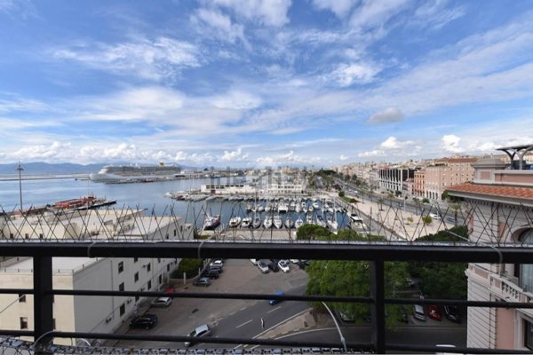 appartamento in vendita a Cagliari in zona Villanova