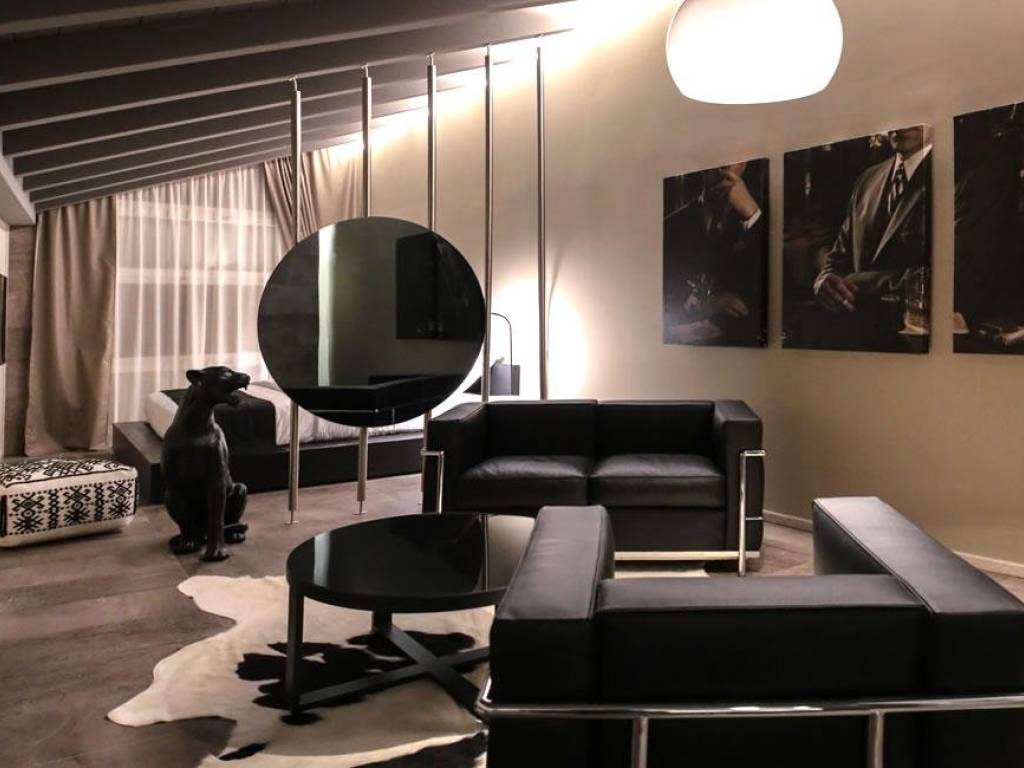intera palazzina in vendita a Cagliari in zona San Benedetto