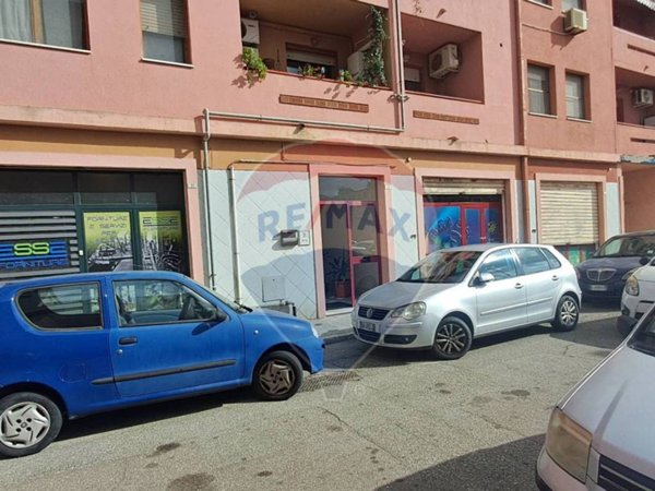 negozio in vendita a Cagliari in zona Sant'Avendrace