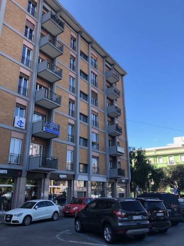 ufficio in vendita a Cagliari in zona Tribunale