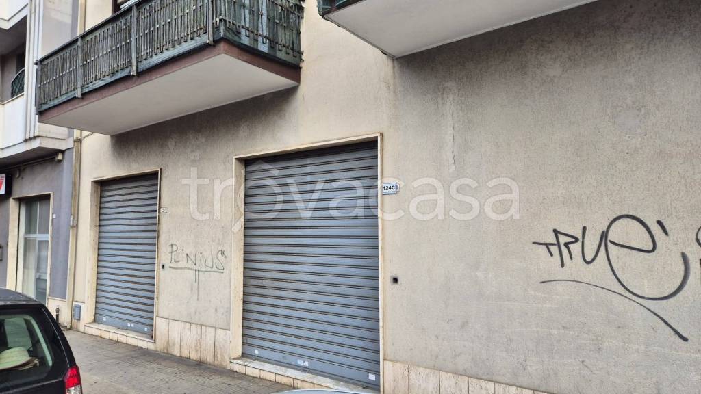 negozio in vendita a Cagliari in zona Pirri