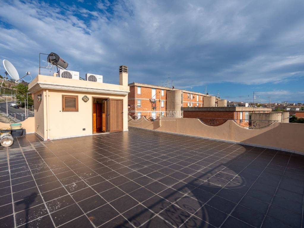 casa indipendente in vendita a Cagliari in zona San Benedetto