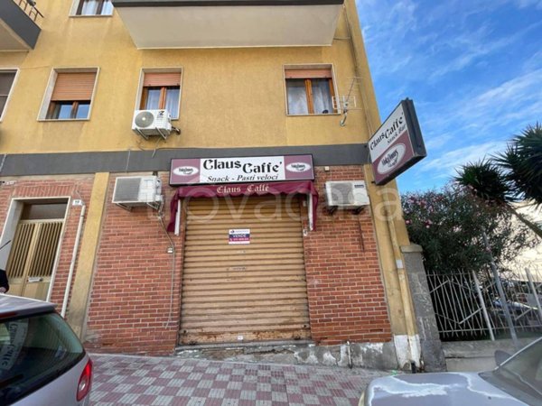 locale commerciale in vendita a Cagliari
