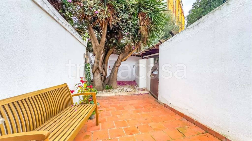 casa indipendente in vendita a Cagliari in zona Tribunale