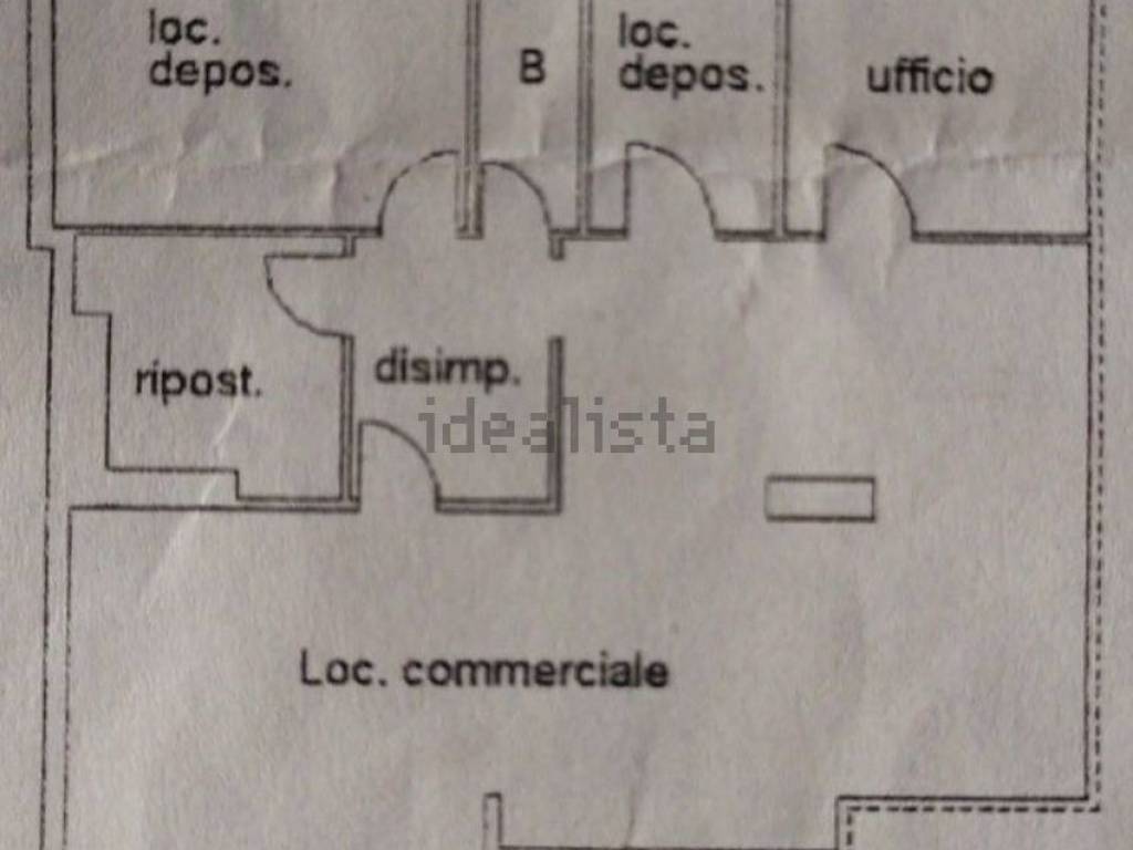 negozio in vendita a Cagliari in zona Villanova