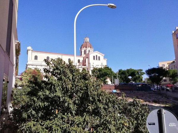 appartamento in vendita a Cagliari in zona Bonaria