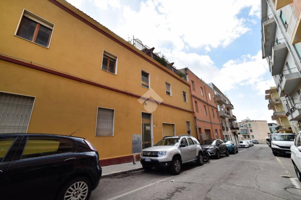 appartamento in vendita a Cagliari in zona Is Mirrionis/San Michele