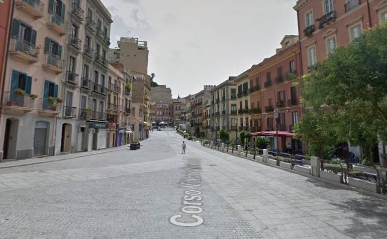negozio in vendita a Cagliari in zona Stampace/Punici