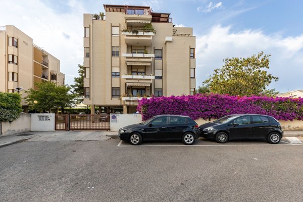 ufficio in vendita a Cagliari in zona Monreale