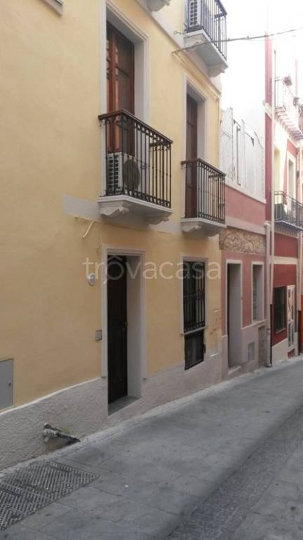 appartamento in vendita a Cagliari in zona Marina