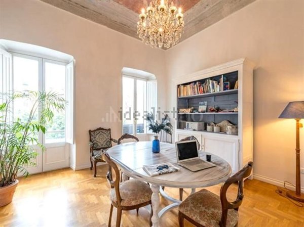 appartamento in vendita a Cagliari in zona Marina