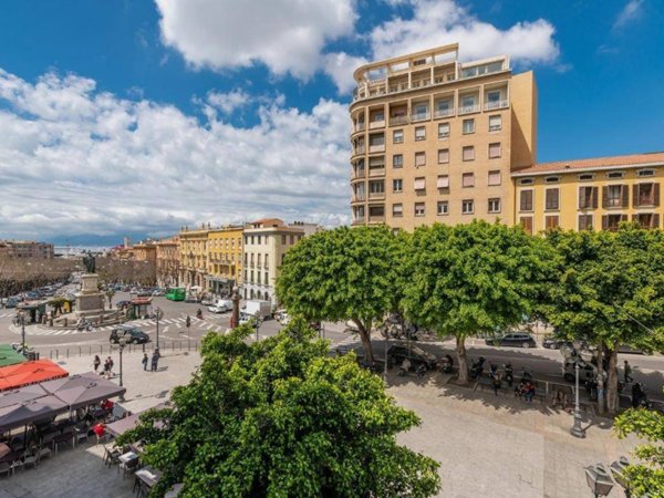 appartamento in vendita a Cagliari in zona Marina