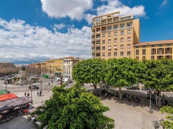 appartamento in vendita a Cagliari in zona Marina
