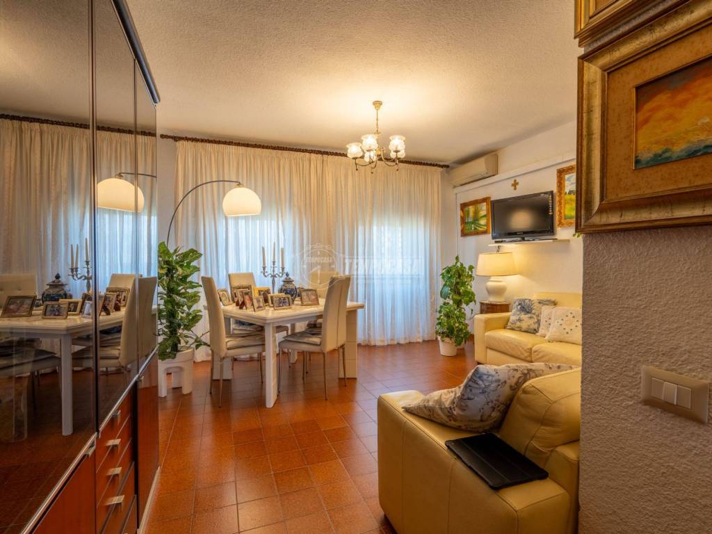 appartamento in vendita a Cagliari in zona San Benedetto