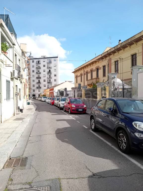 appartamento in vendita a Cagliari in zona Villanova