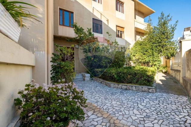 appartamento in vendita a Cagliari in zona Bonaria