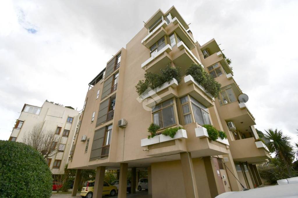 appartamento in vendita a Cagliari in zona Monreale