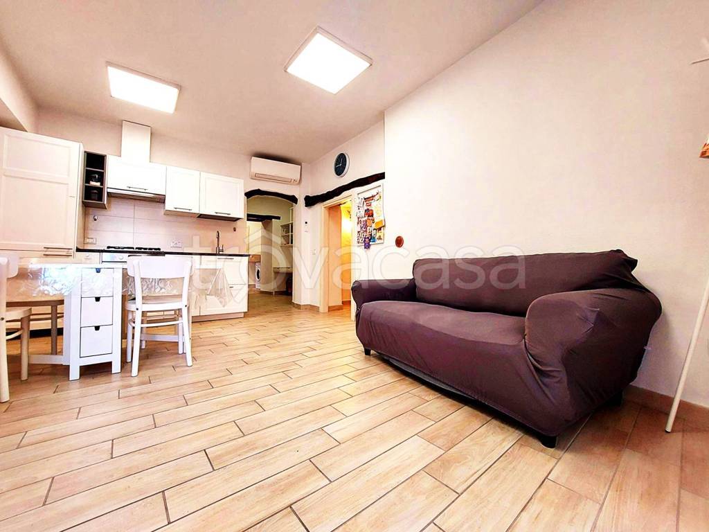 appartamento in vendita a Cagliari in zona Villanova