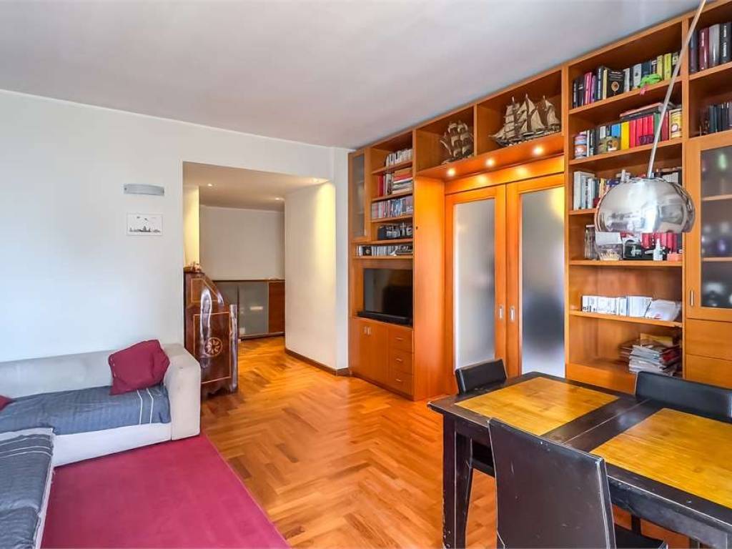 appartamento in vendita a Cagliari in zona Quartiere del Sole / La Palma