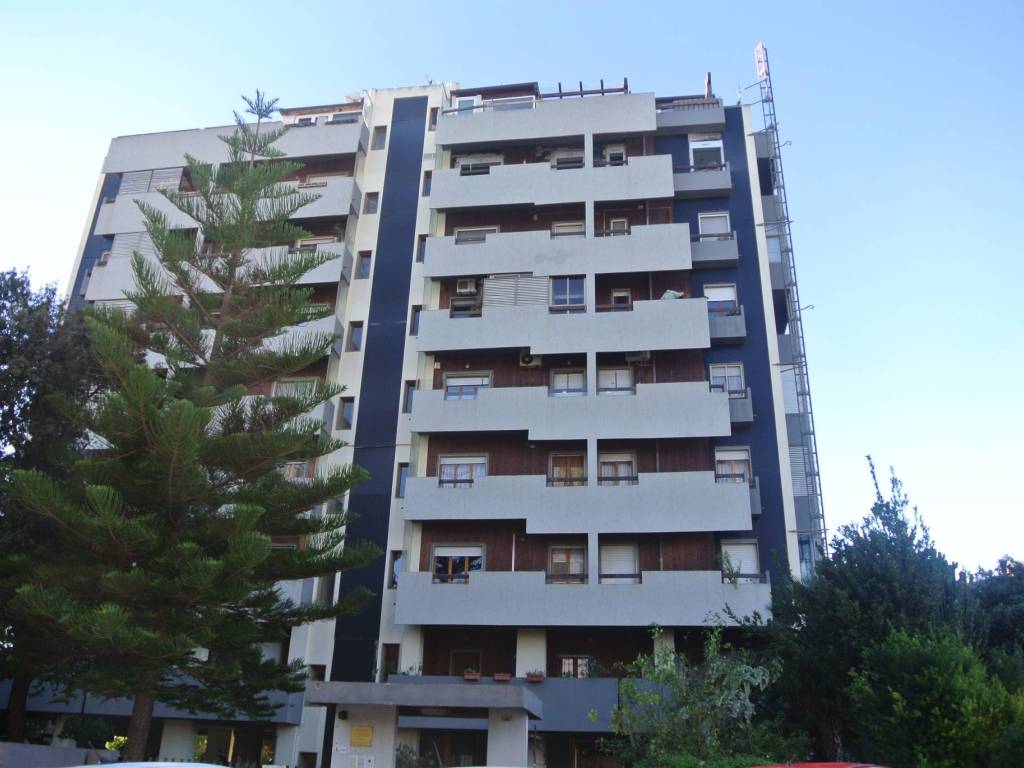 appartamento in vendita a Cagliari in zona Genneruxi