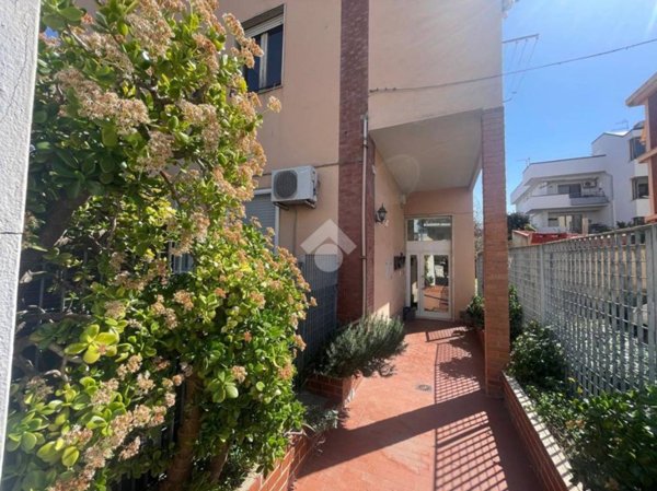 appartamento in vendita a Cagliari in zona Genneruxi