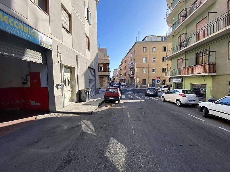 ufficio in vendita a Cagliari in zona Sant'Avendrace